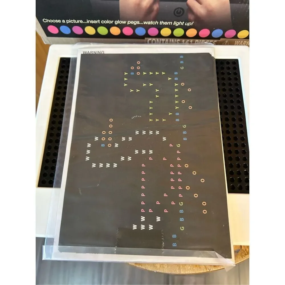 LITE-BRITE Magic Screen Set 156 Pegs & 2 Templates Light Bright Box new in open